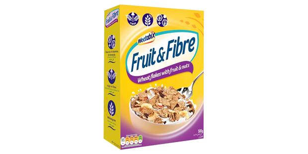 WEETABIX FRUIT & FIBRE WHEAT FLAKES WITH FRUIT & NUTS, 500G